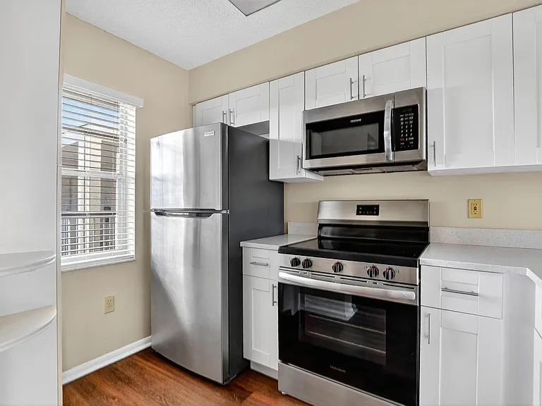 2236 N Cypress Bend Dr #508 — Photo 6