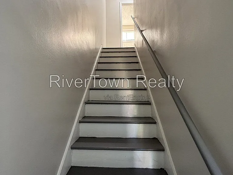 1766 Brown Ave — Photo 5