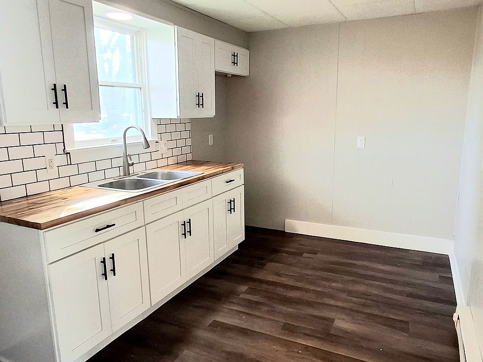 1st image of 702 E Willow St APT 110