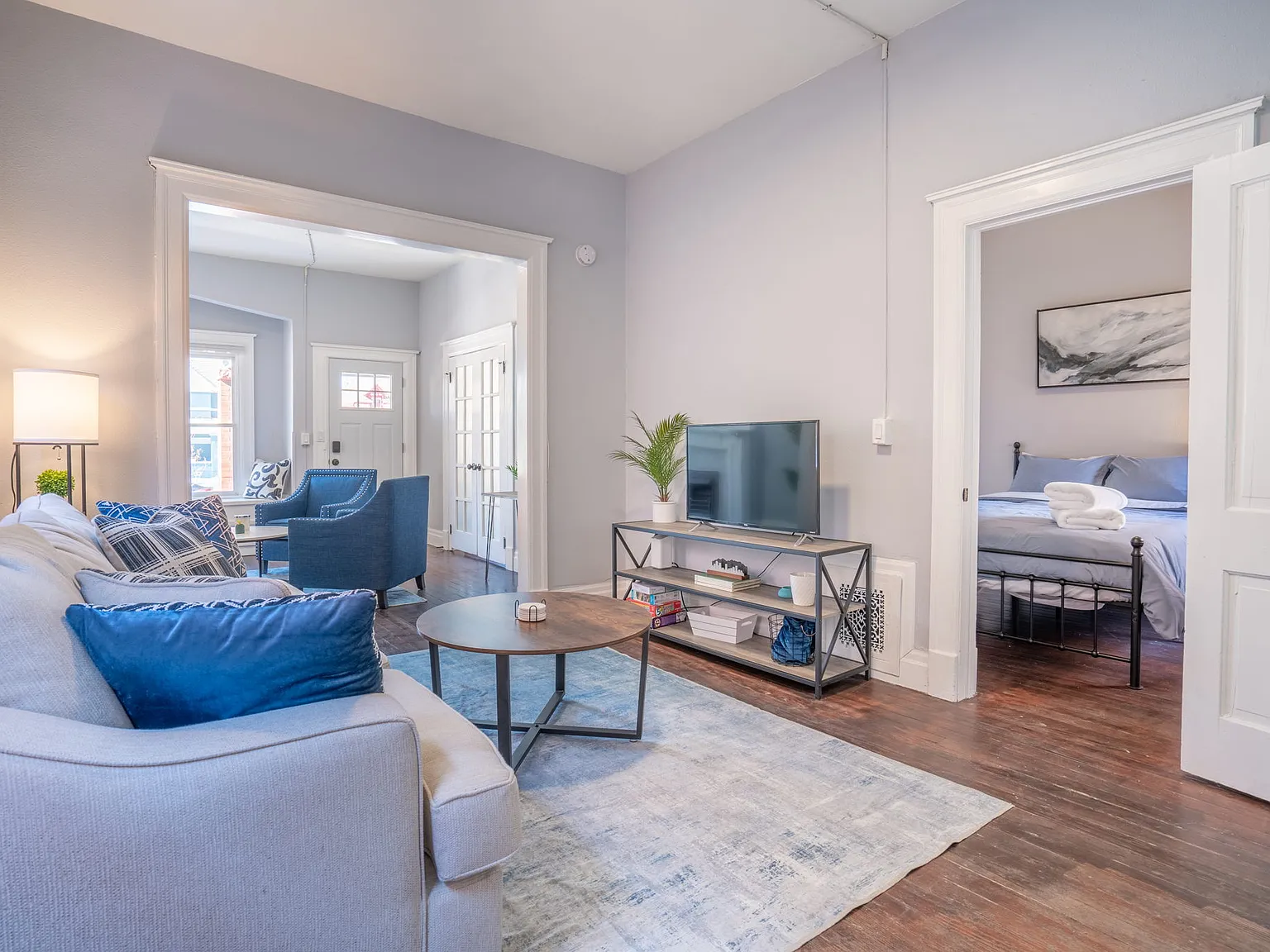 2 bed, 907 sqft, $2,750 — Photo 3
