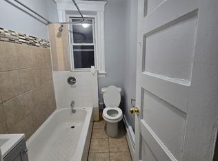 31 Gray St APT 8, Jersey City, NJ 07302