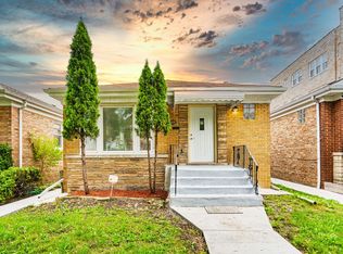 3733 W Dickens Ave, Chicago, IL 60647