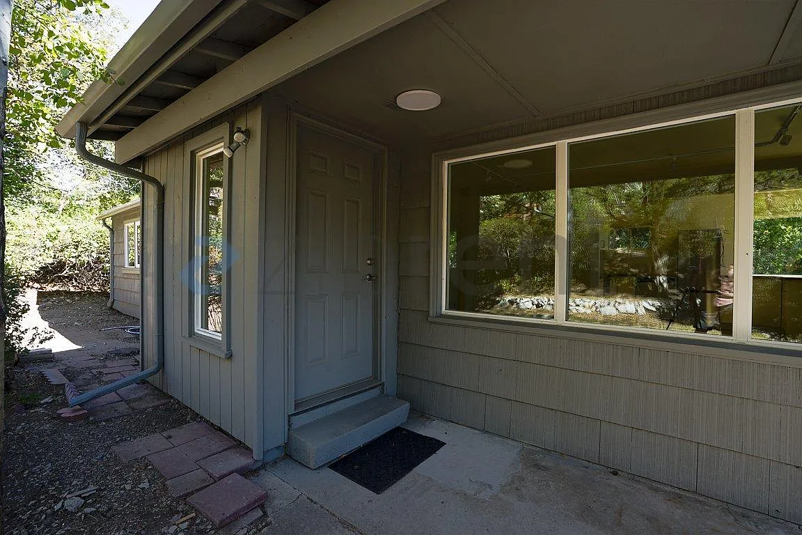3 bed, 948 sqft, $2,900 — Photo 3