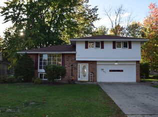 7082 E Jefferson Dr, Mentor, OH 44060