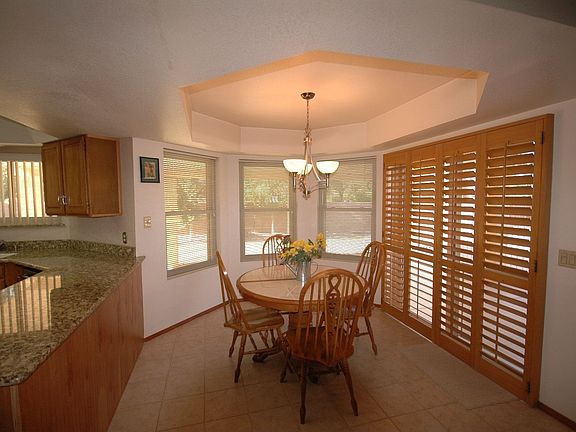 BREAKFAST ROOM DUAL PANE WINDOWS