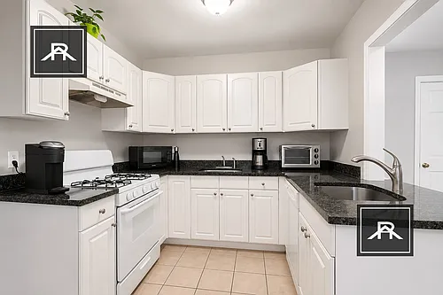 50 Egmont St Photo 1