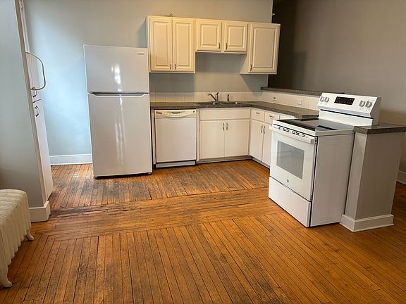 3rd image of 1620-1622 Sherman St E #1E