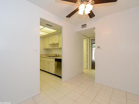 5th image of 2612 Pearce Dr Unit 105