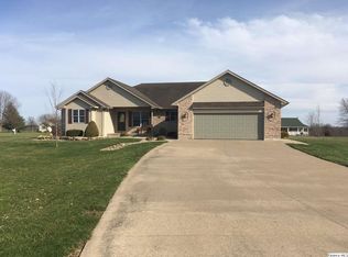 1432 Hemingway Dr, Quincy, IL 62305