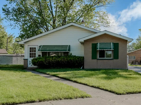 1251 Balmoral Ave, Calumet City, IL 60409