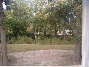 4th image of 1037 Vicksburg Dr