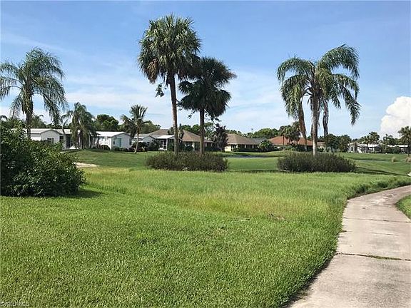 3rd image of 26165 Bonita Fairways Cir