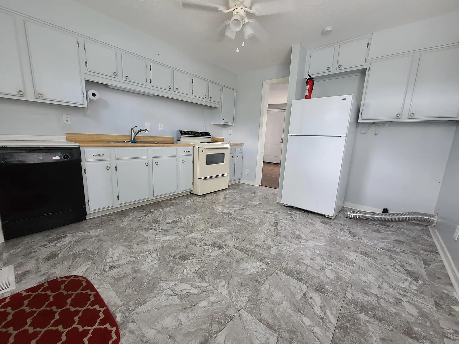 2 bed, 750 sqft, $1,250 — Photo 2