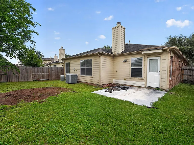 20114 Larkspur Lndg — Photo 29