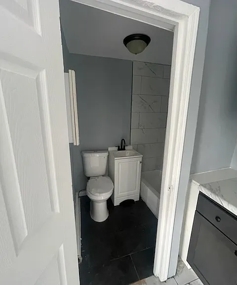 178 S 12th St #3L — Photo 7