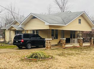 901 E 7th St, Russellville, AR 72801