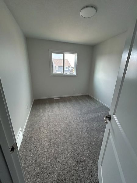 Edmonton House for rent - 3 Bedrooms — photo 16