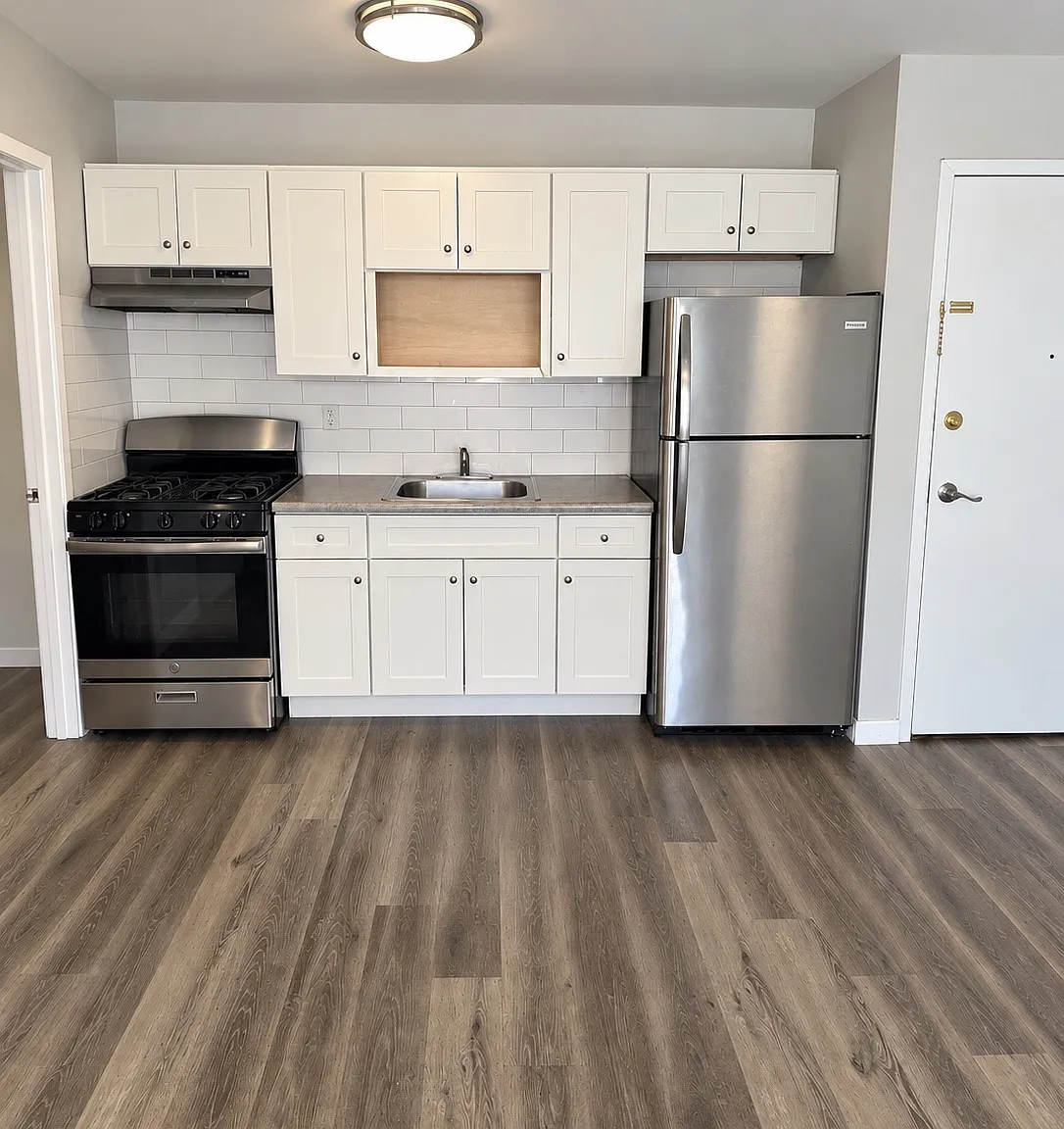 2 bed, $1,963 — Photo 2