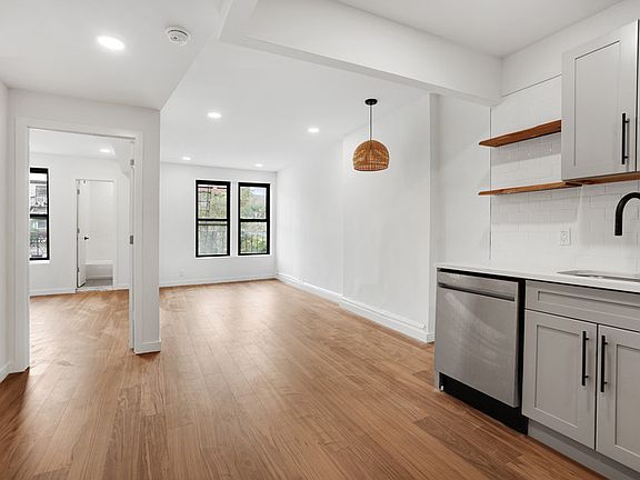 5th image of 126 Union St #3