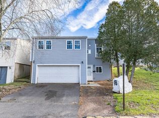18 Afton Ter, Middletown, CT 06457