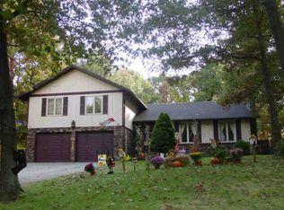 16 Peppermint Ln, Johnston, RI 02919