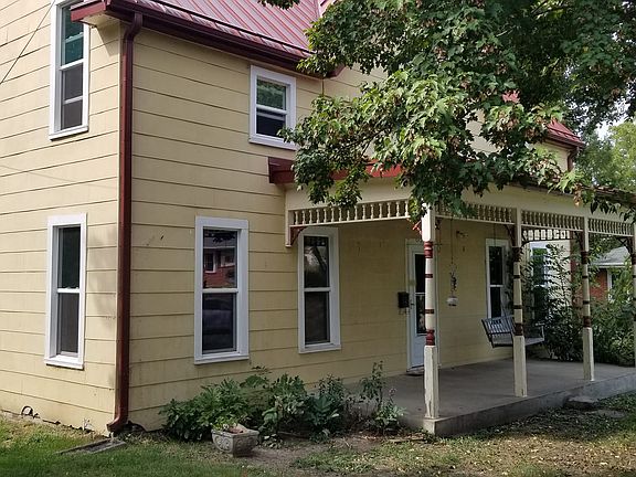 2nd image of 304 Columbia St