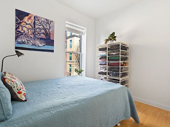 3rd image of 524 Saint Johns Pl #2B