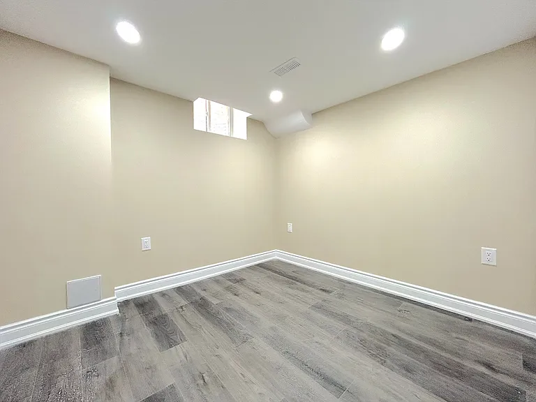 116 Blackburn Dr #2 — Photo 19