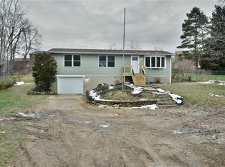 2916 Darlington Rd, Beaver Falls, PA 15010