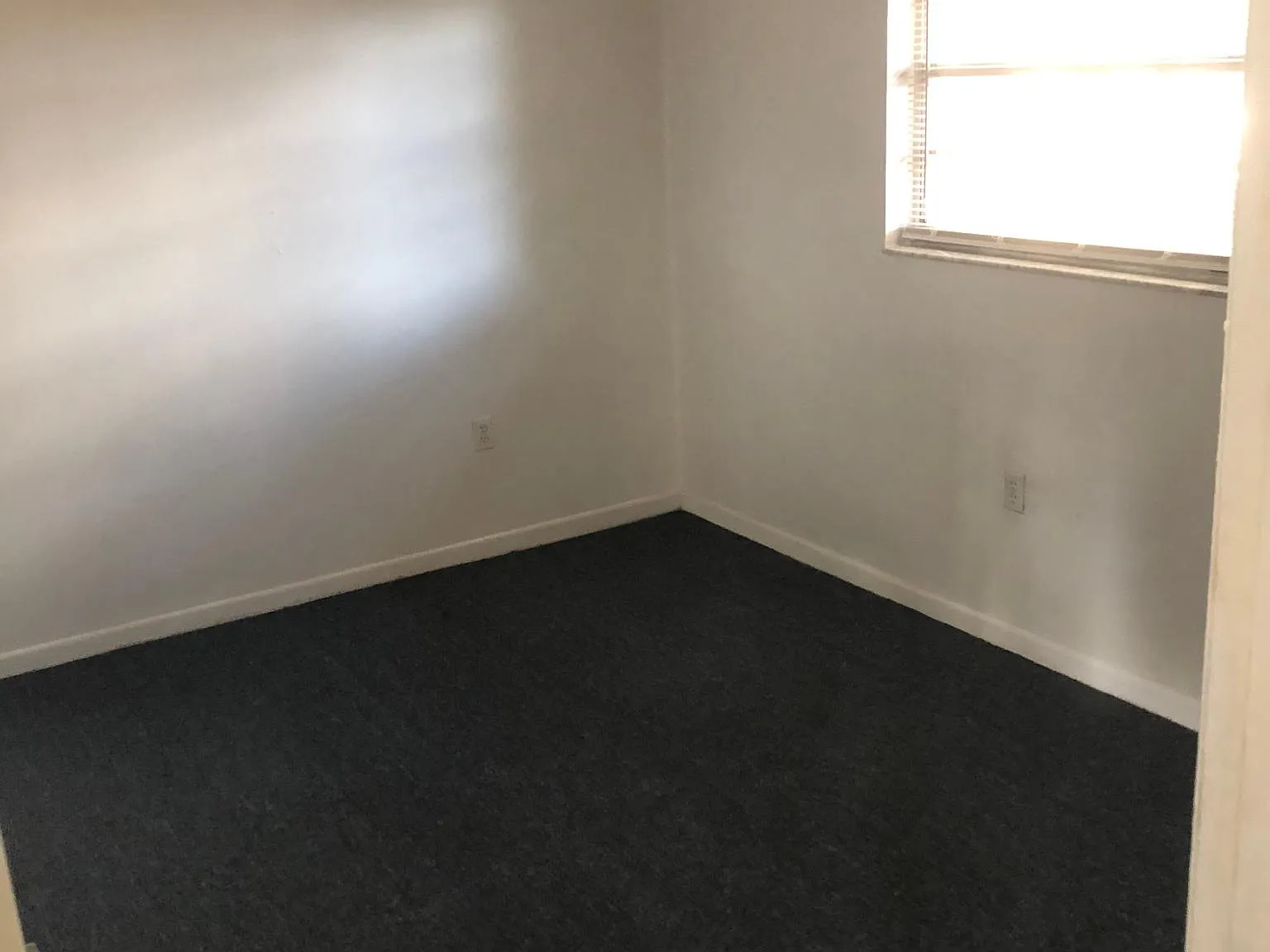 2 bed, 750 sqft, $1,550 — Photo 2