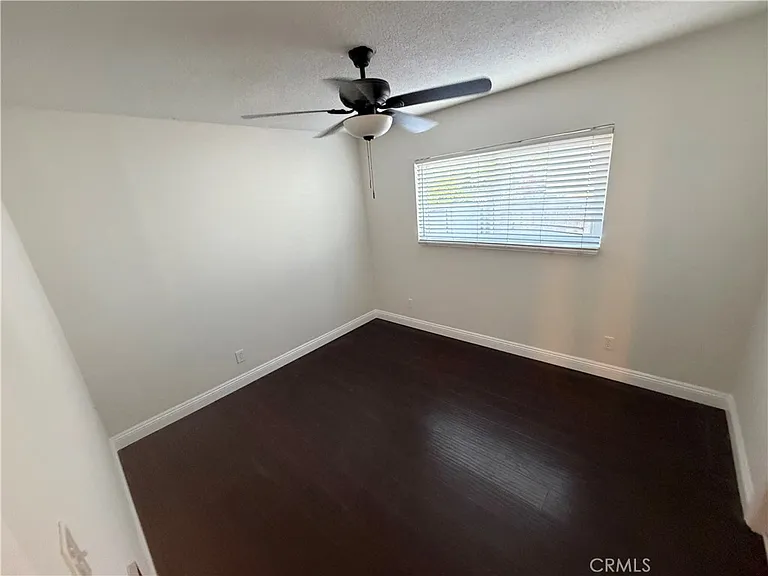 2530 Carmona Ave — Photo 17