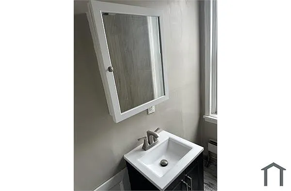 Building Photo - 1434 S 5th St #3F
