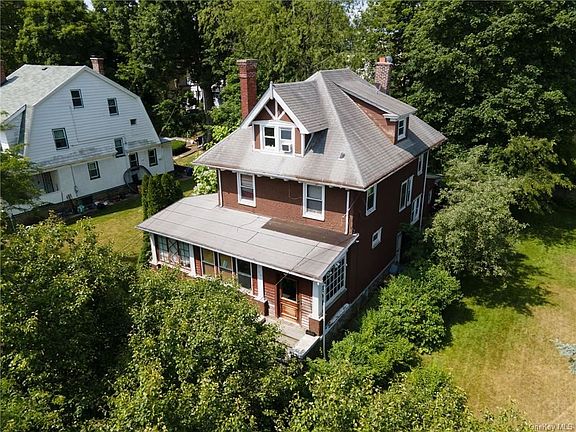 2nd image of 326 Seneca Ave