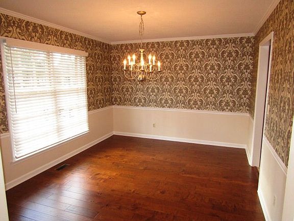 4th image of 214 Gatewood Dr