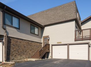 29W364 White Oak Dr, Warrenville, IL