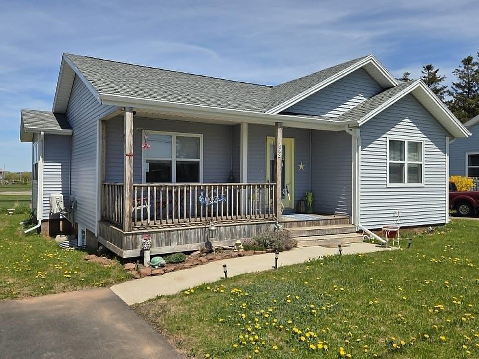 1st image of 253 Carleton St