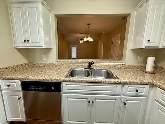 5th image of 214 Staghorn Court