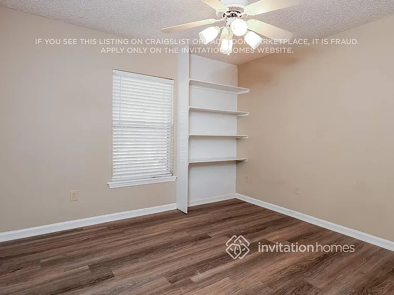 11836 Lake Fern Dr — Photo 14