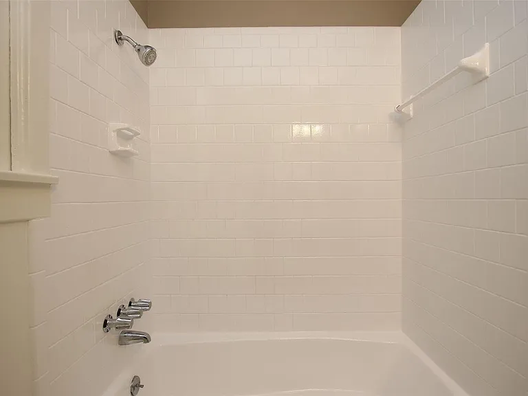 1127 Walling St — Photo 16