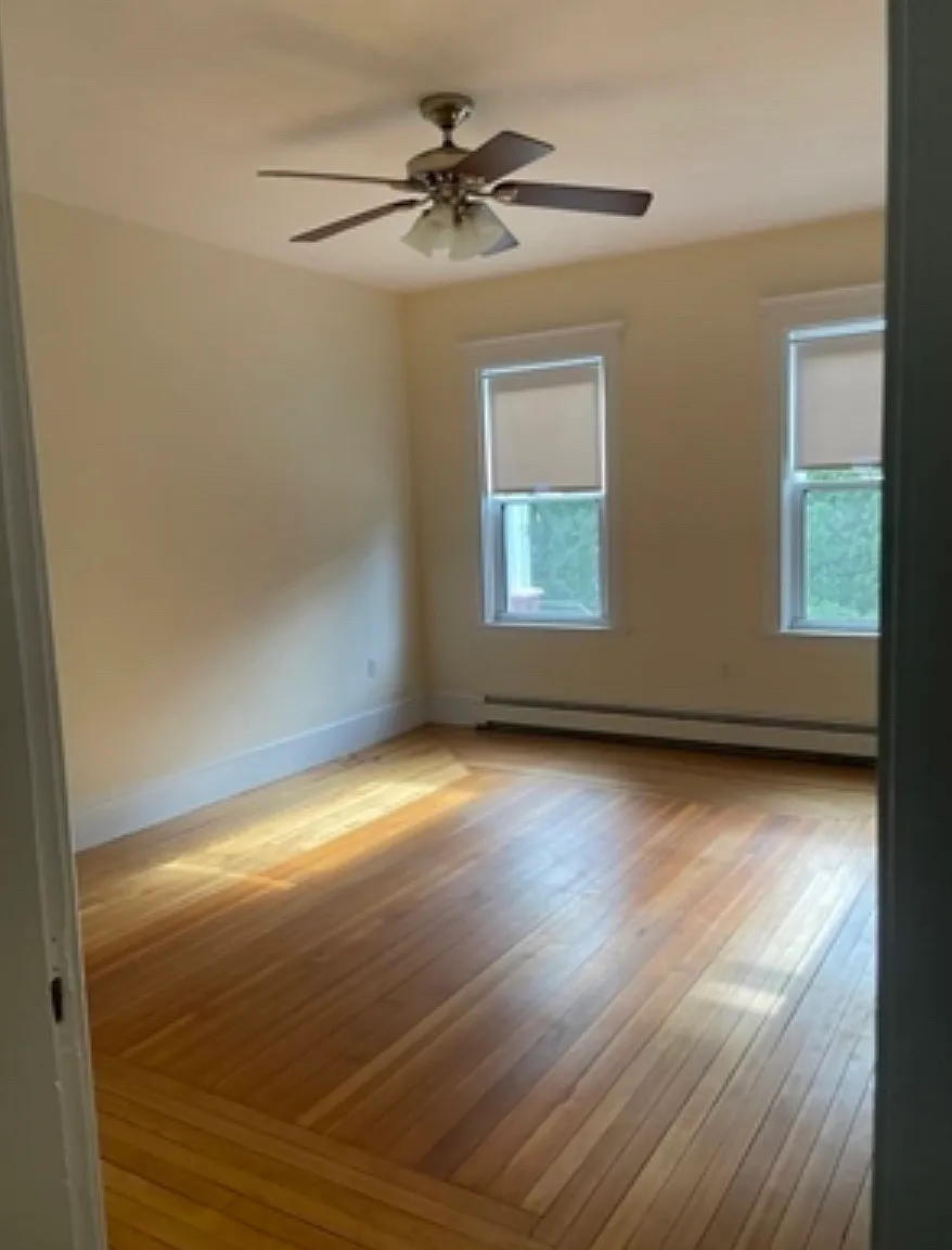 3 bed, 1600 sqft, $2,600 — Photo 4