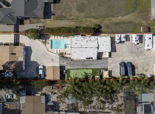 19215 Arminta St, Reseda, CA 91335