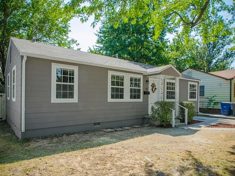 7122 E Latimer Pl — Photo 3