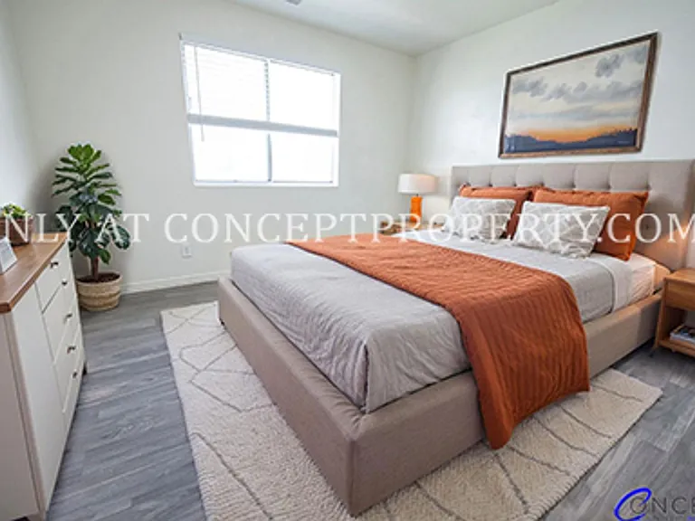 Bentwood — Photo 169