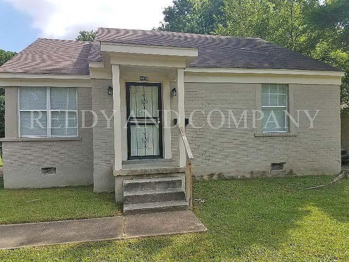 1st image of 3448 Rosamond Ave