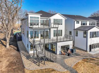 304 252nd Pl, Orleans, IA 51360