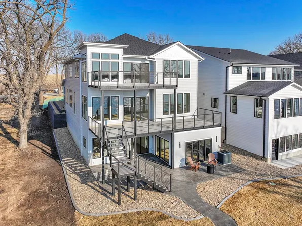 304 252nd Pl, Orleans, IA 51360