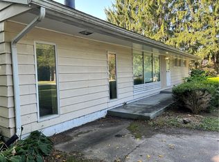 336 E Maitland Ln, New Castle, PA