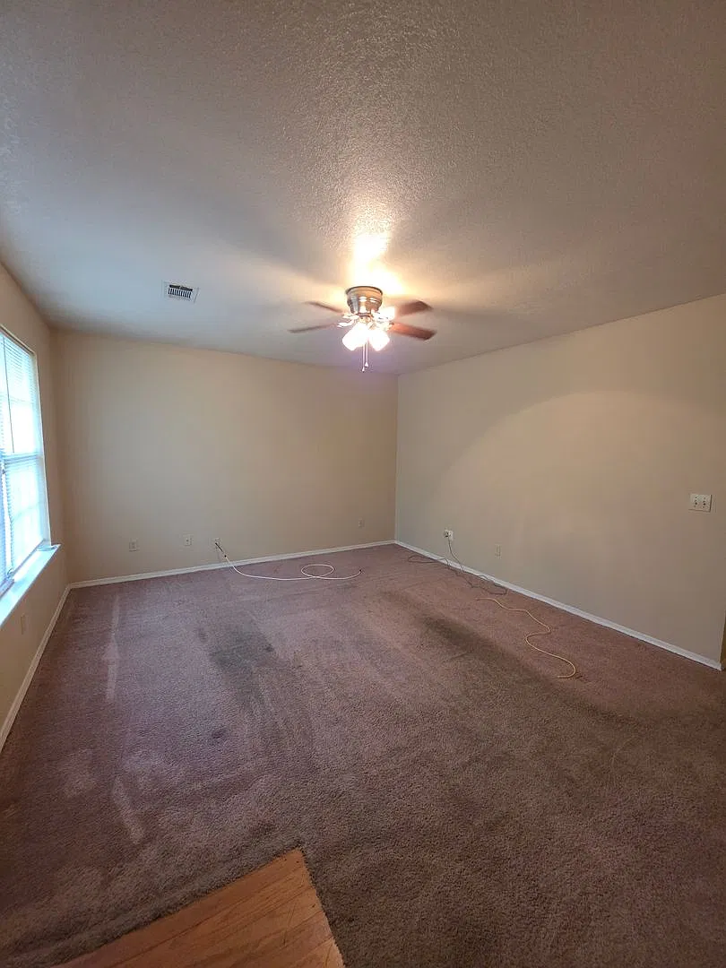 121 Sequoya Dr. A & B — Photo 2