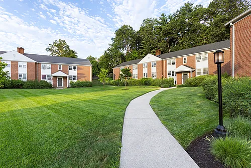 Meadowview Apartments Photo 1