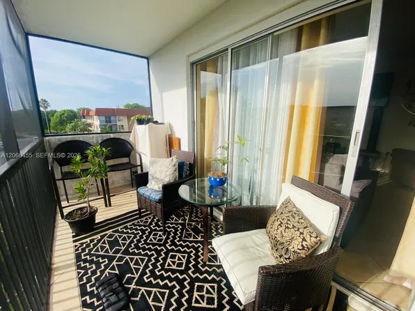4164 Inverrary Dr APT 415, Fort Lauderdale, FL 33319